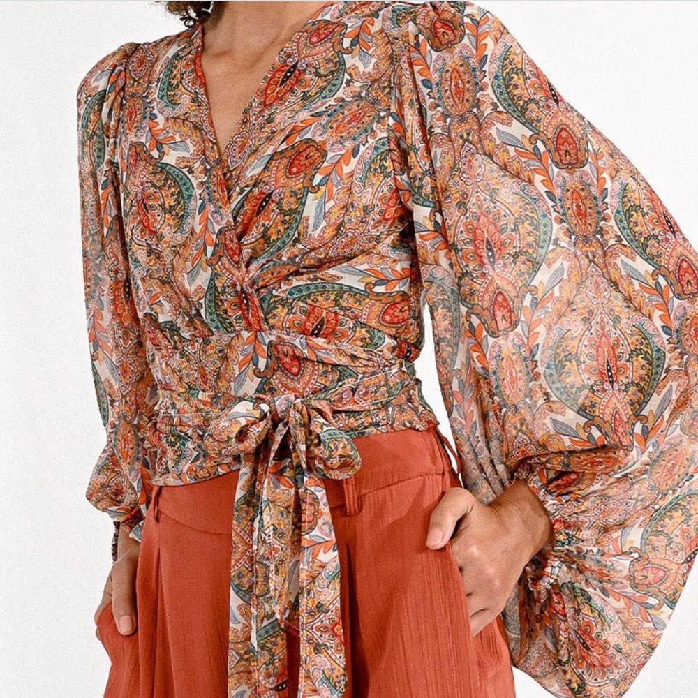 Molly Bracken Wrap Top Paisley Print NWT XS